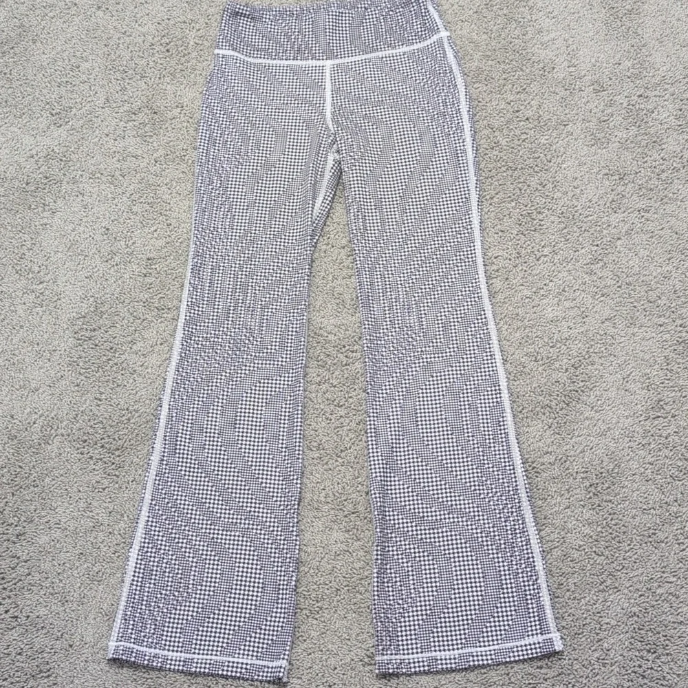 Athleta Girl High Rise Chit Chat Flare Workout Pants Houndstooth Checkered Sz 14